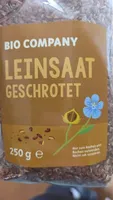 Leinsaat geschrotet