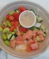 Poke saumon