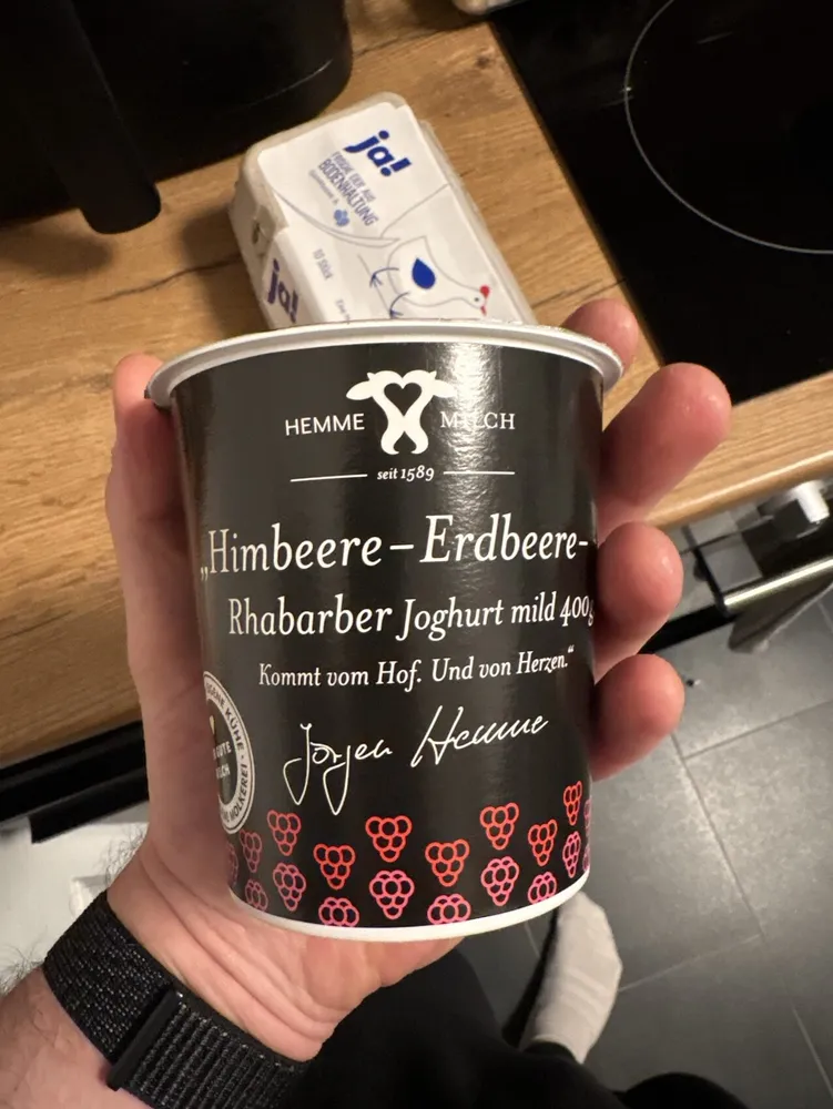 Himbeere,Erdbeere,Rhabarber Joghurt