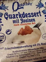 Quarkdessert mit Rosinen