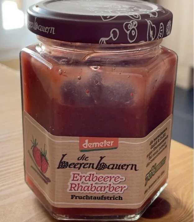 die beeren bauern erdbeere rhabarber