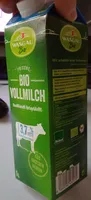 Frische Bio Vollmilch