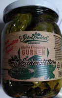 Eingelegte Gurken mit Eichenblättern