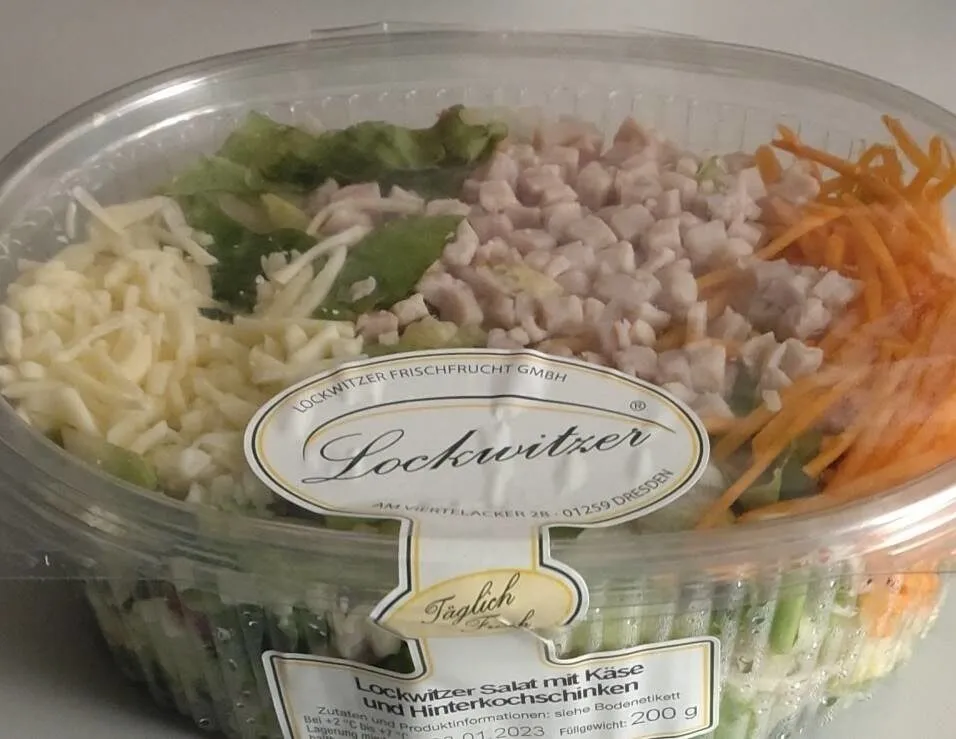 Lockwitzer Salat mit Käse und Kochhinterschinken