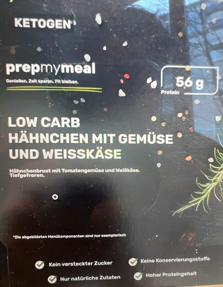 Hähnchenbrust mit Tomatengemüse und Weisskäse