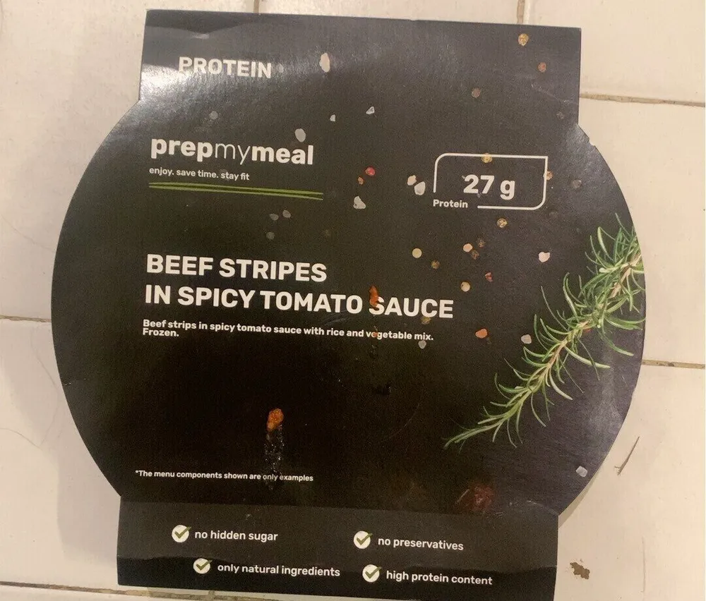 Beef stripes in spicy tomato sauce