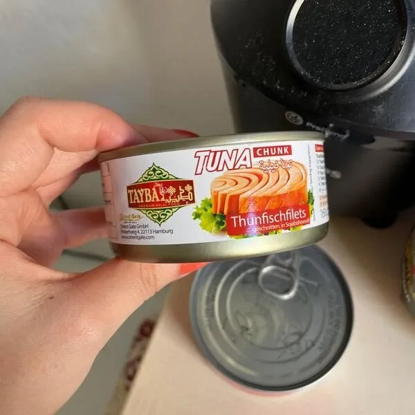 Tuna chunk