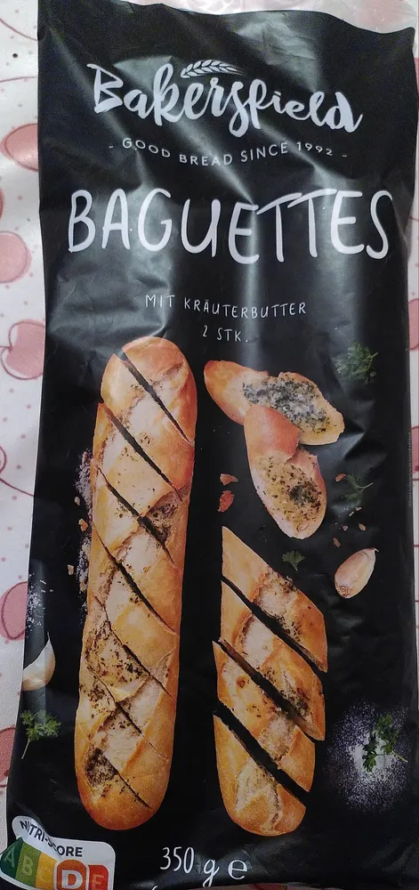 2 Baguettes mit Kräuterbutter