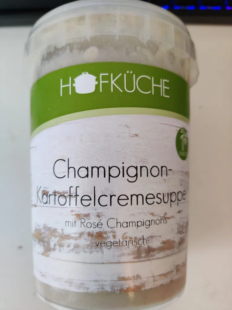 Champignon-Kartoffelcremesuppe mit Rose Champignons vegetarisch