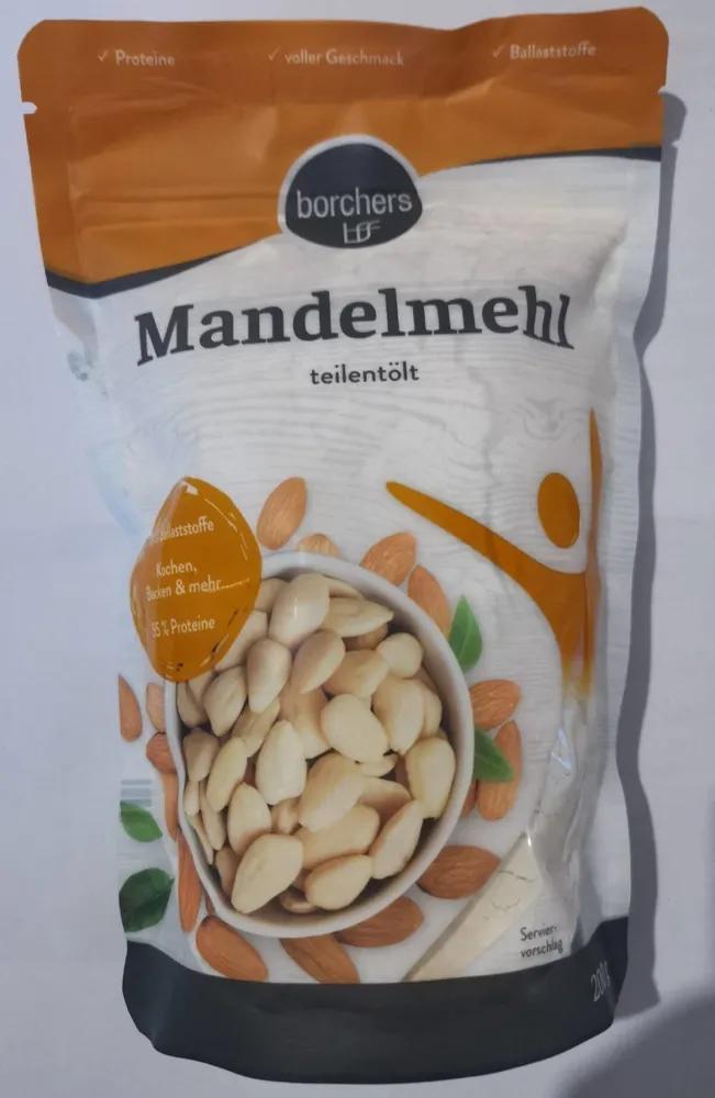 Mandelmehl teilentölt