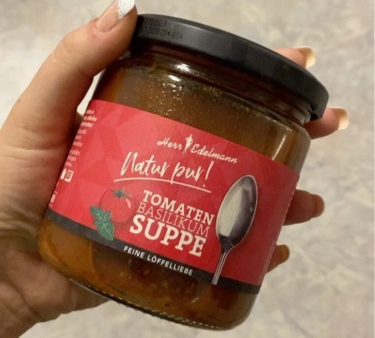 Tomaten Basilikum suppe