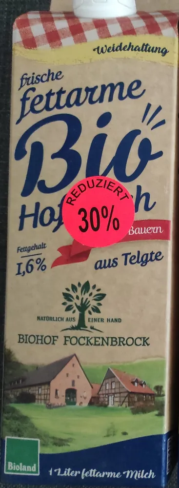 frische fettarme Bio Hofmilch