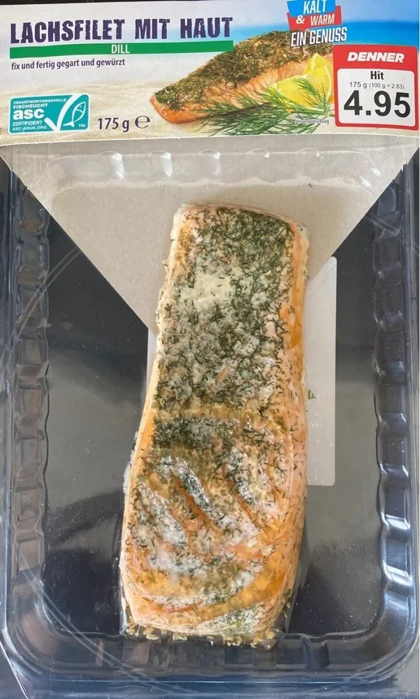 Lachsfilet mit haut
