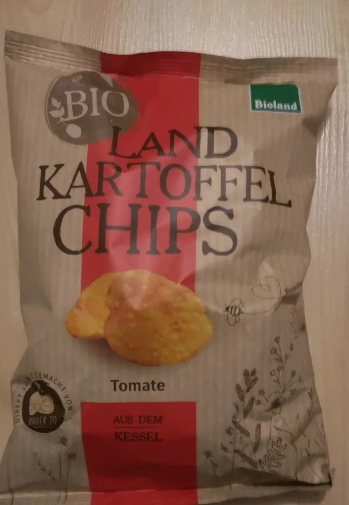 Landkartoffel Chipf aus dem Kessel Tomate