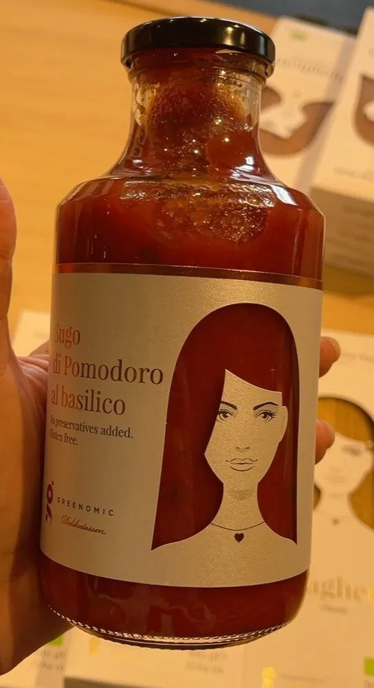 Sugo di pomodoro al basilico