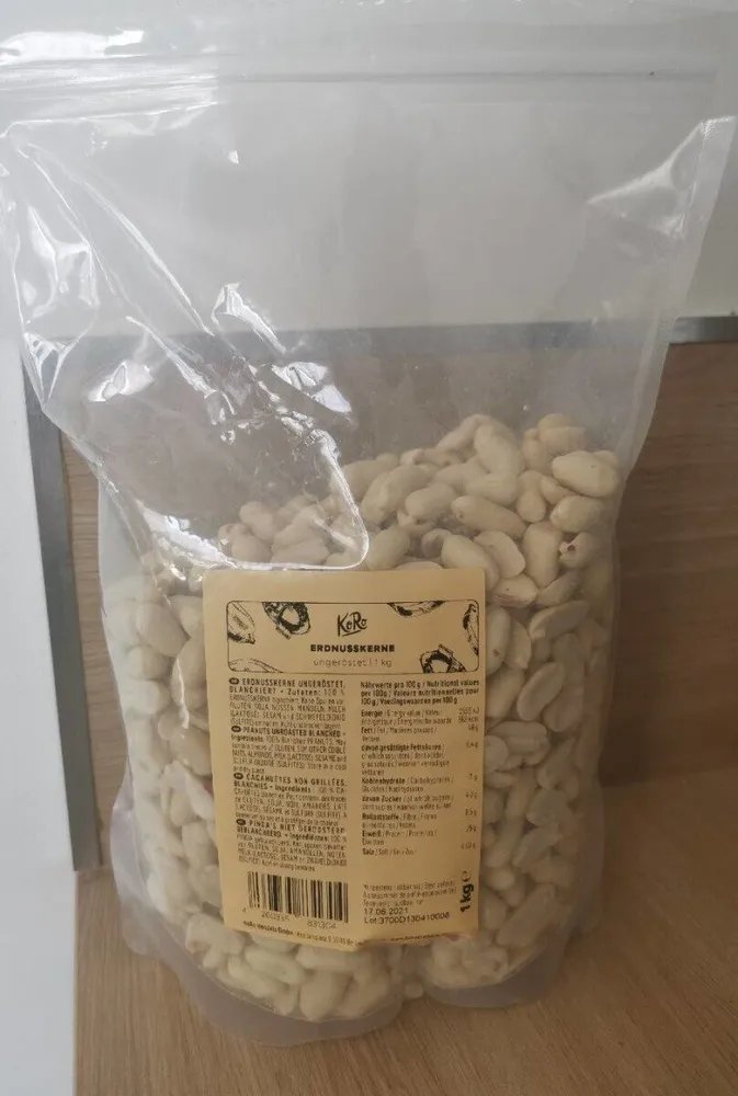 Cacahuètes non grillées blanches