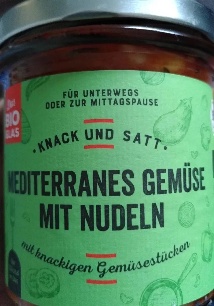 Mediterranes Gemüse mit Nudeln
