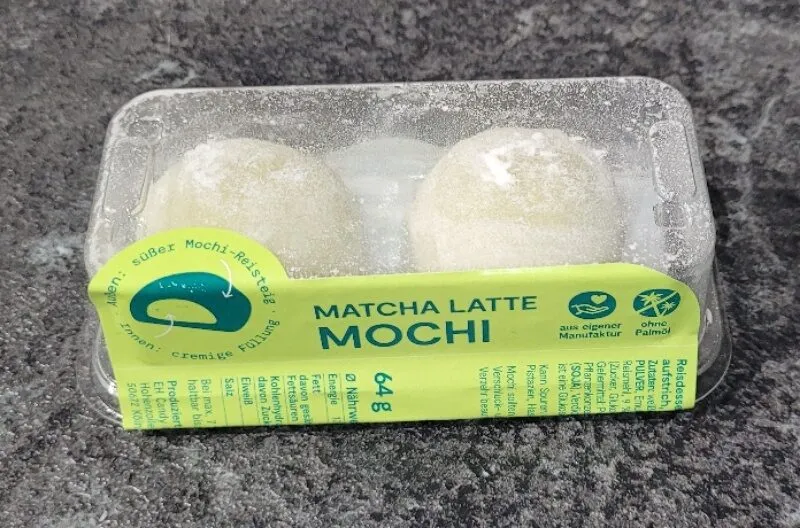 Mochi matcha latte