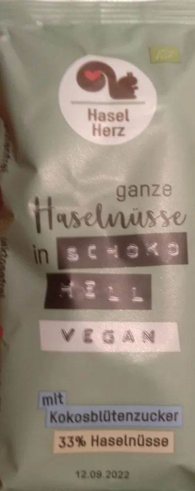 Haselnüsse in Schoko hell