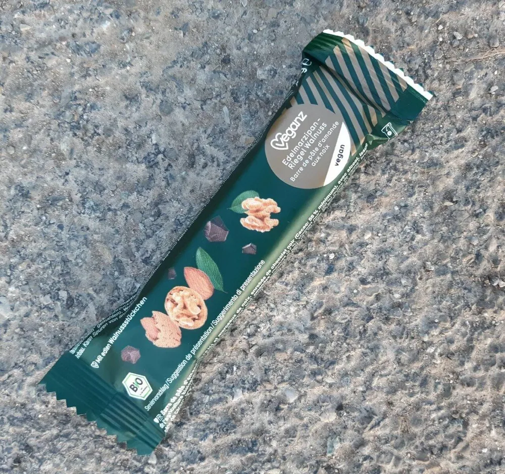 Edelmarzipan Riegel Walnuss