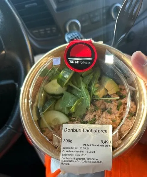 Donburi Lachfarce