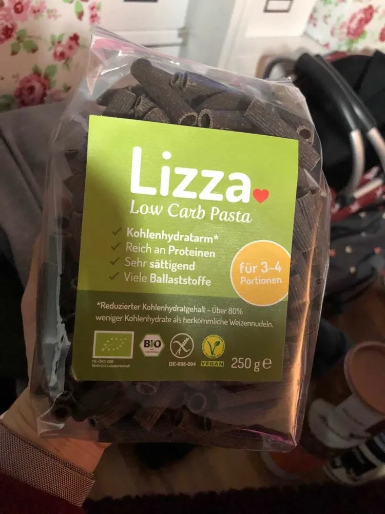 Pizza low carb, Pizzaboden aus Leinsamen