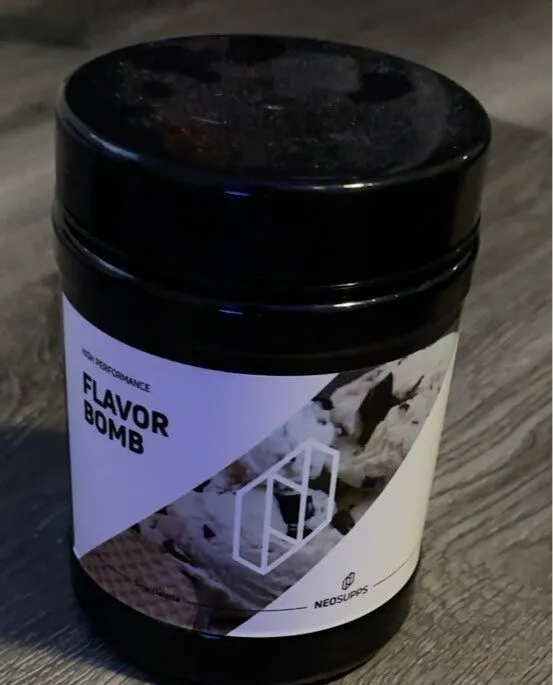 FLAVOR BOMB Stracciatella