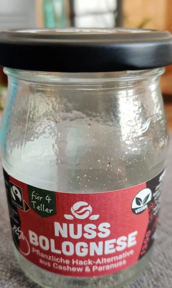 Nuss-Bolognese
