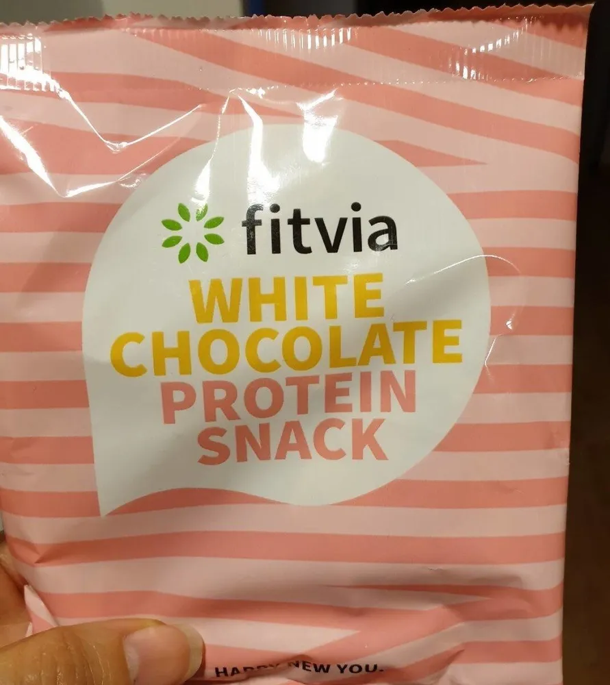 White chocolate protein snack
