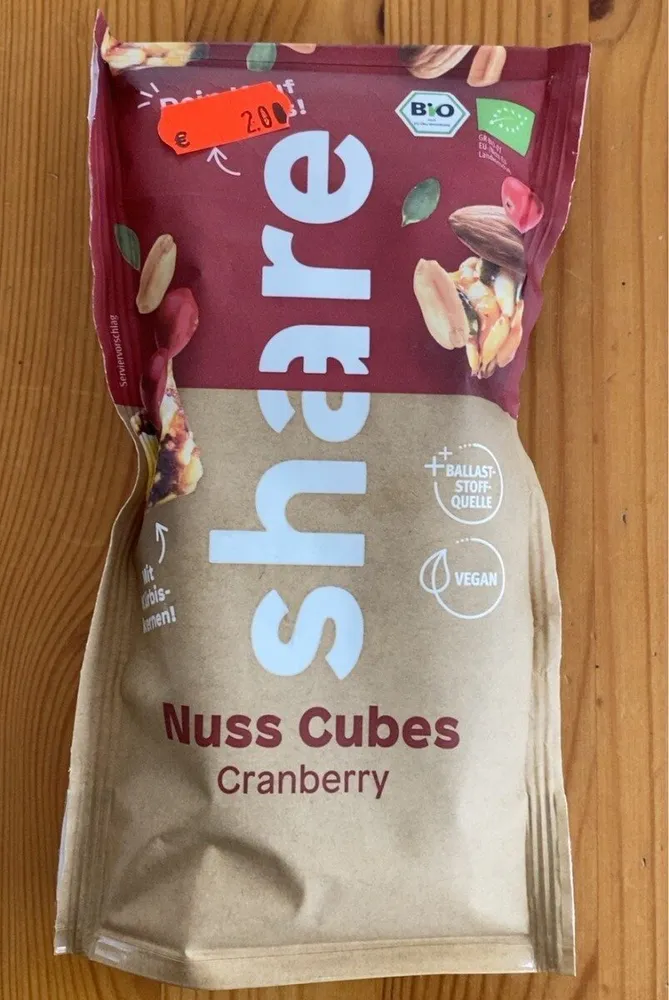 Nuss cubes