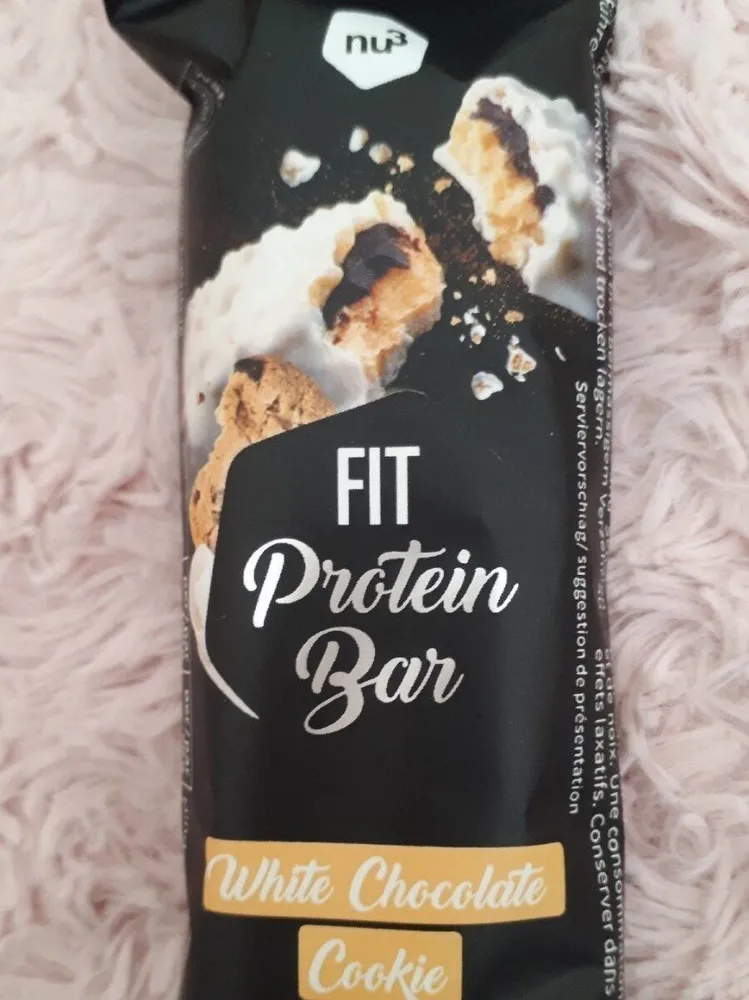 Fit protein bar-white chocolate cookie.