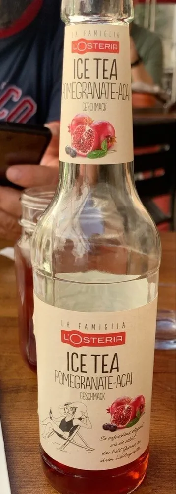 Ice tea pomegranate-acai
