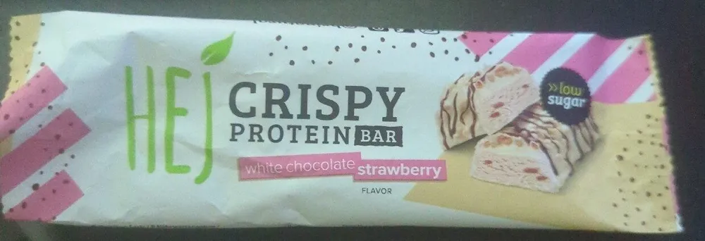 Crispy protein bar white chocolate strawberry