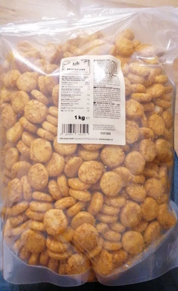 Reiscracker mit curry gewürz