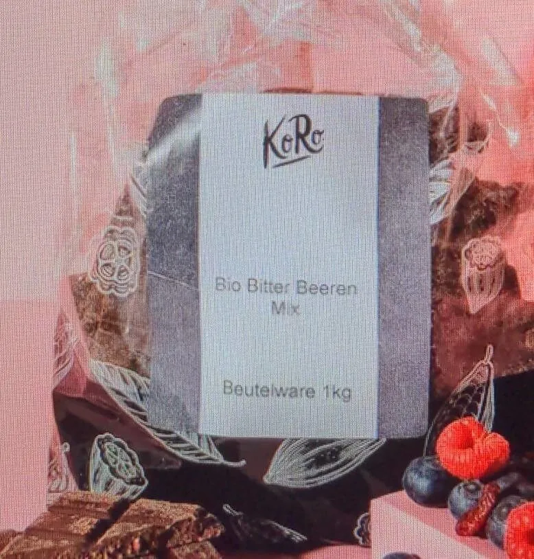 Cioccolato Fondente bío a pezzi con mix di frutti di bosco