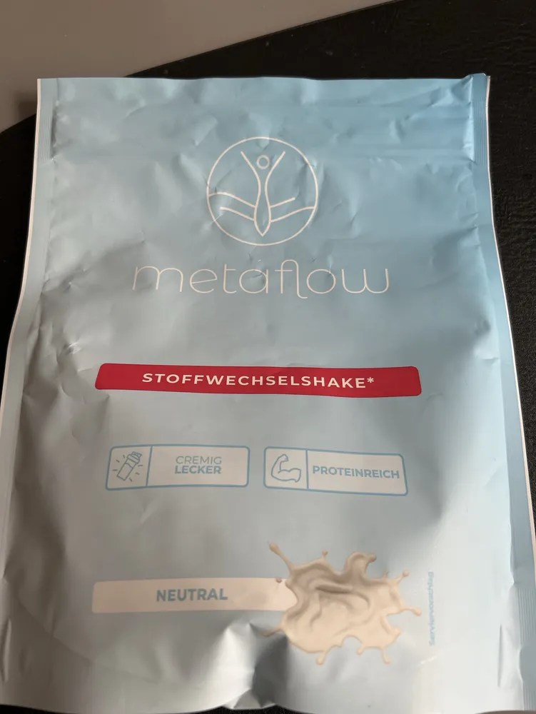 Stoffwechselshake Neutral in einer Kiste - re Regal Mitte