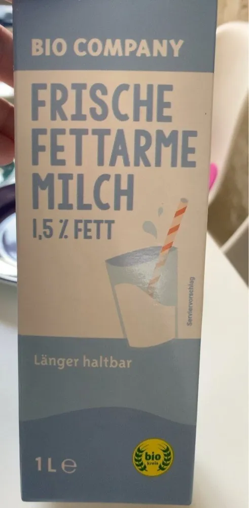 Frische fettarme milch