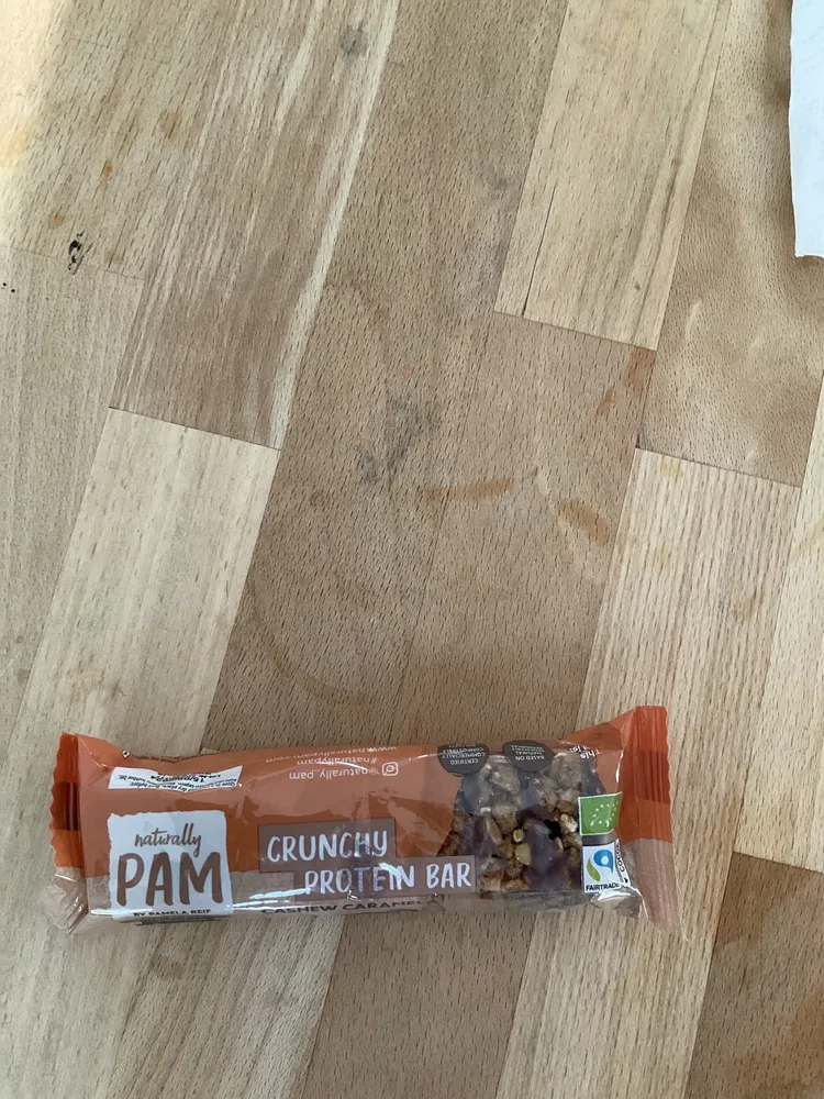 Crunchy Protein Bar Cashew Caramela