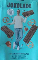 Vollmilchschokolade mit Brezelstücken, Karamell und Meersalz