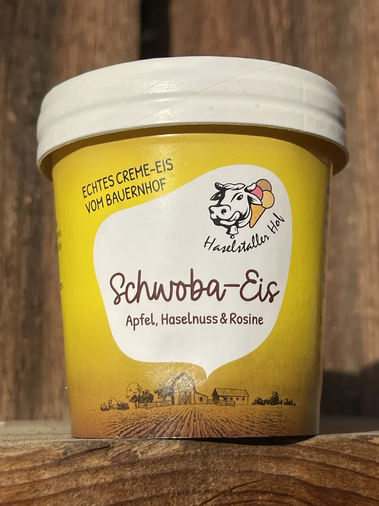 Schwoba-Eis Apfel, Haselnuss & Rosine