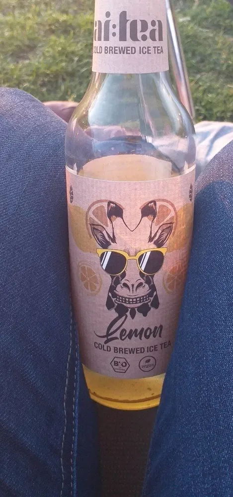 Cold brewed ice tea
