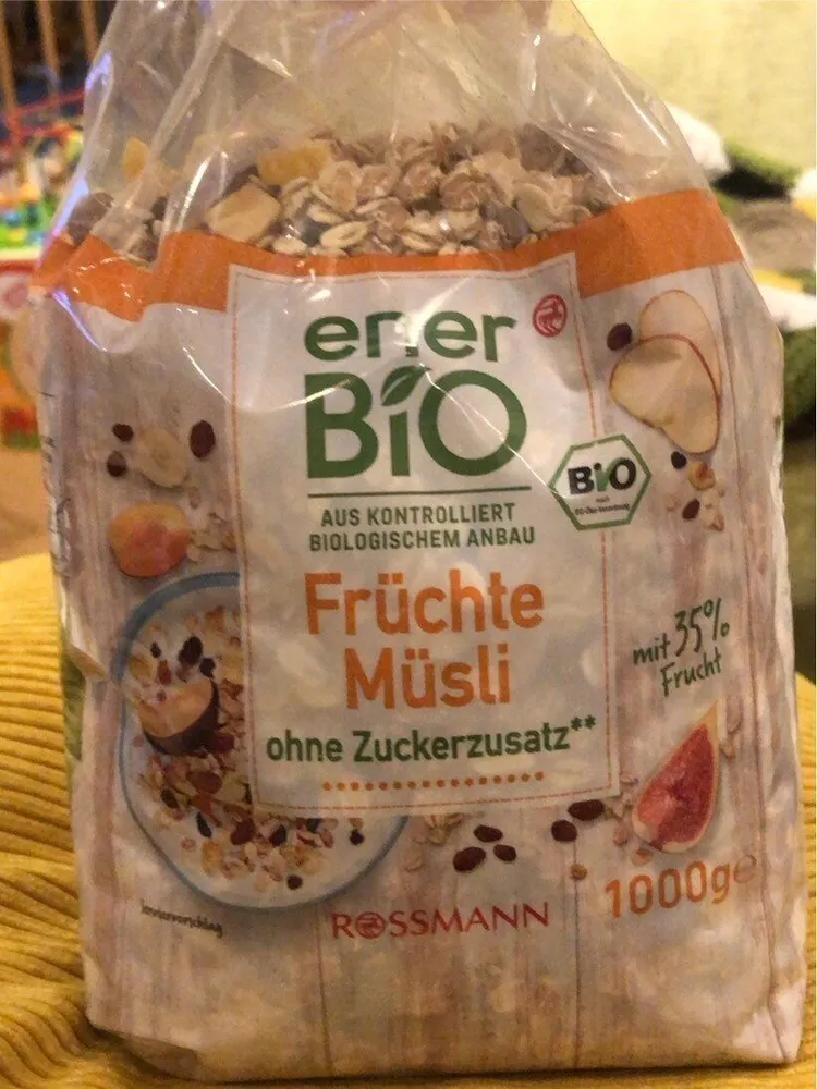 Früchte Müsli