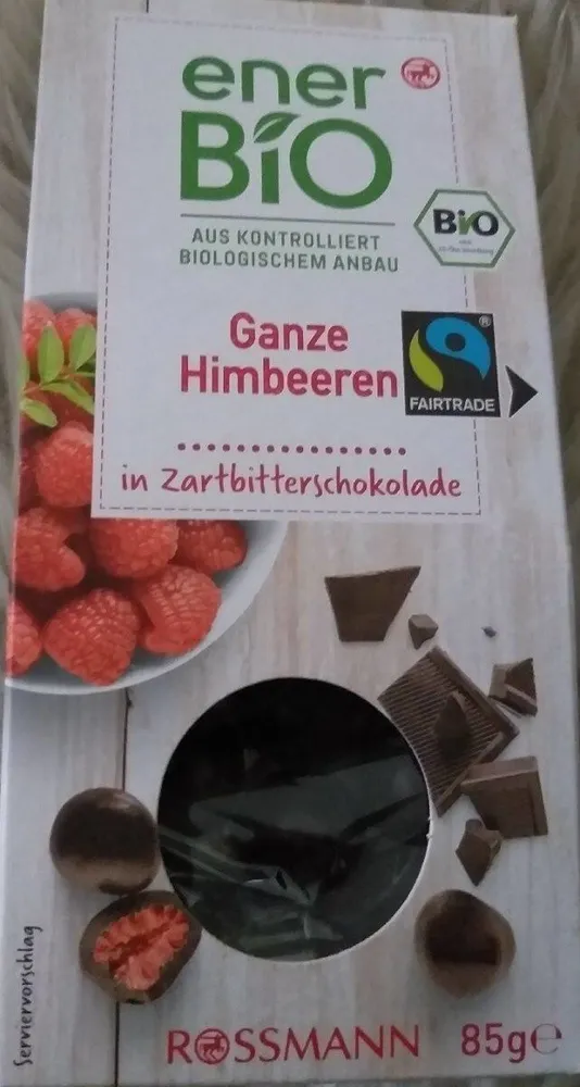 Ganze Himbeeren in Zartbitterschokolade