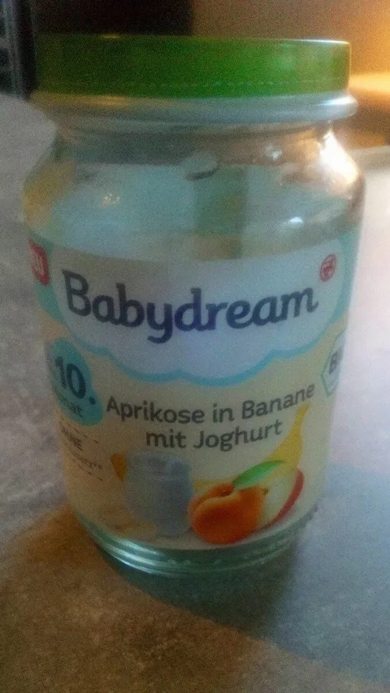 Aprikose mit Banane in Joghurt