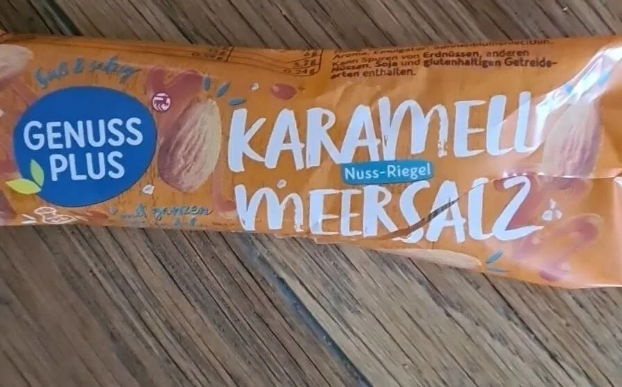 Nuss Riegel mit Karamell u d Meersalz