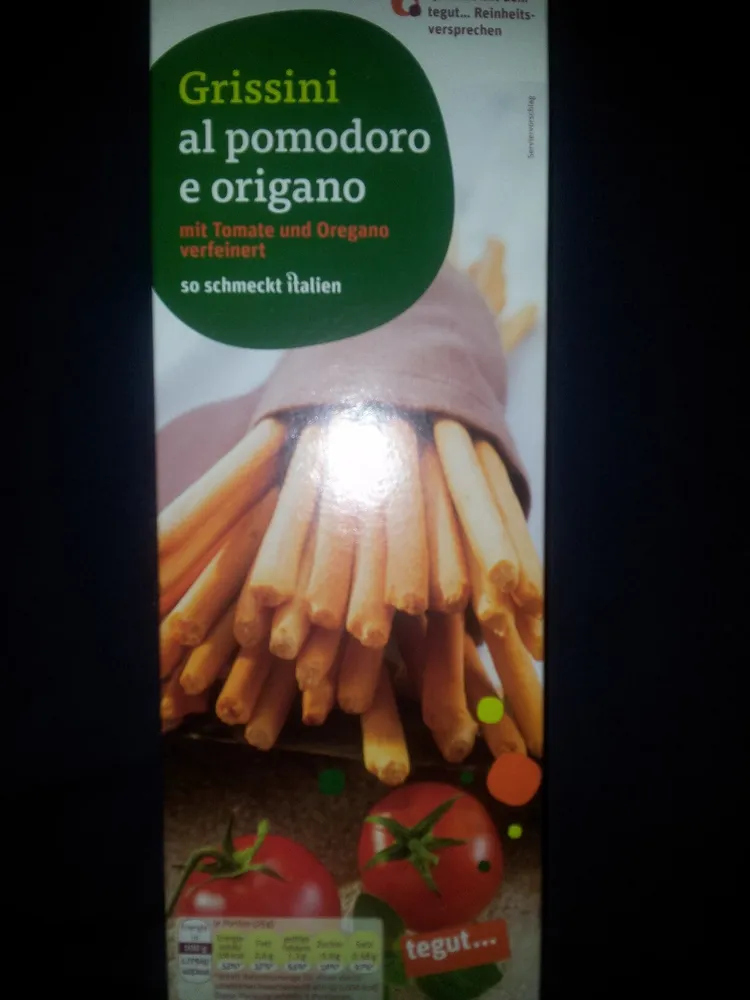 Grissini mit Tomaten und Oregano verfeinert