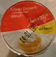 Feines Dessert Vanillegeschmackmit Sahne