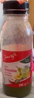 Grüner Smoothie aus Frucht und Gemüse