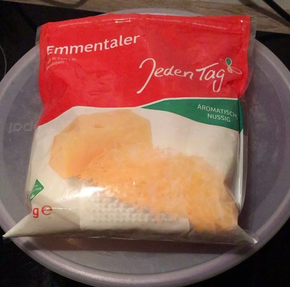 Emmentaler, gerieben