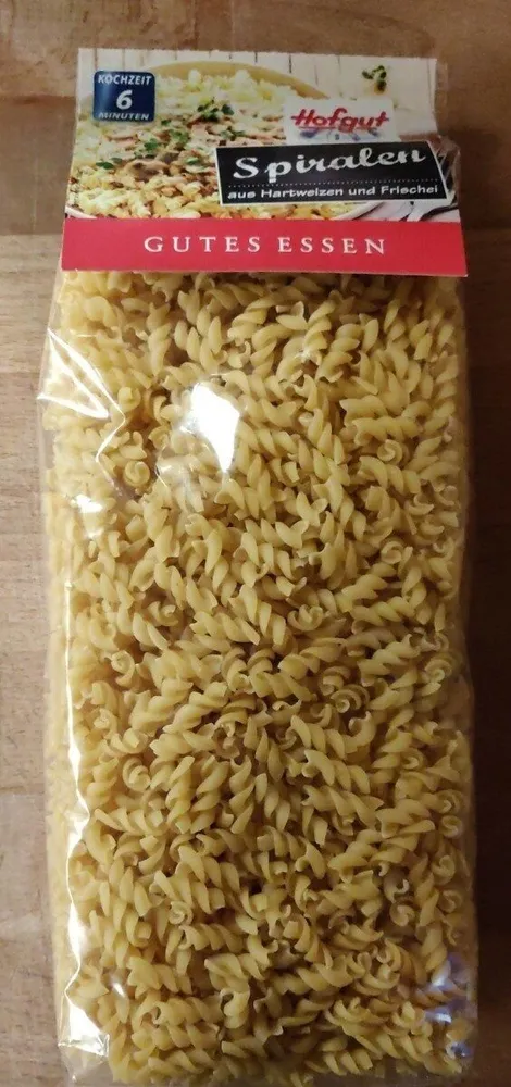 Spiralen aus Hartweizen und Frischei